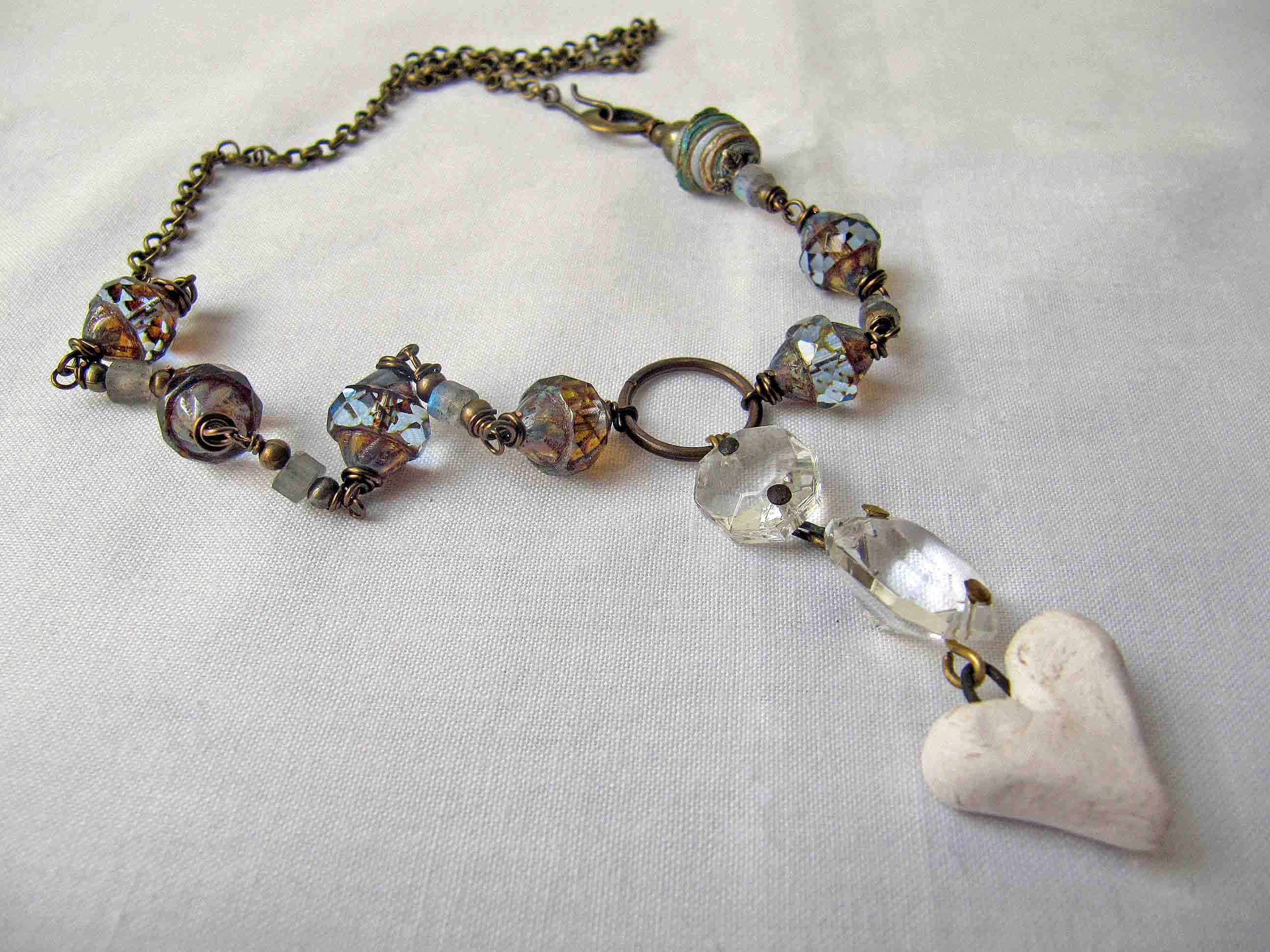 glimmer blue necklace