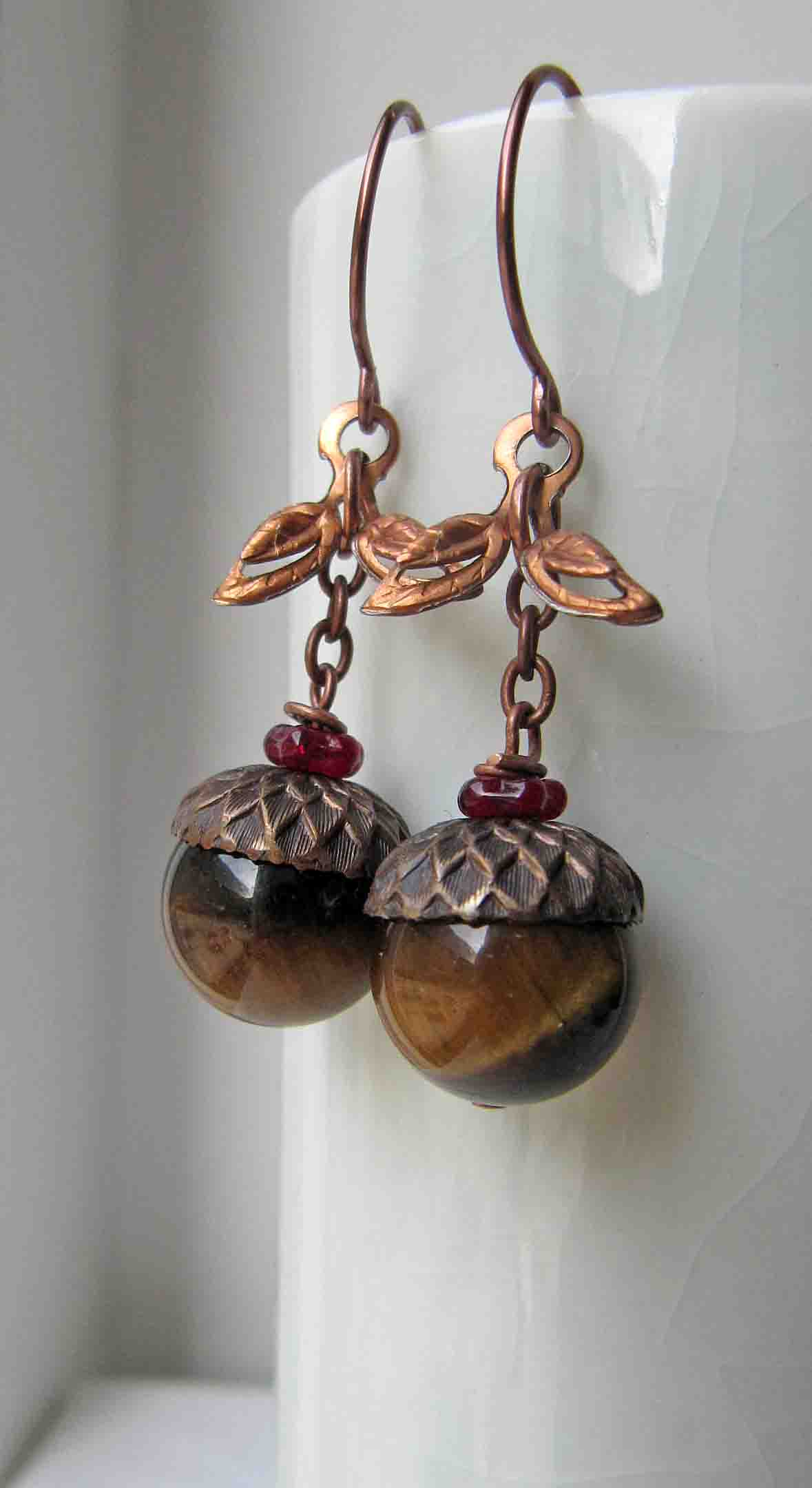 acorn tops 1