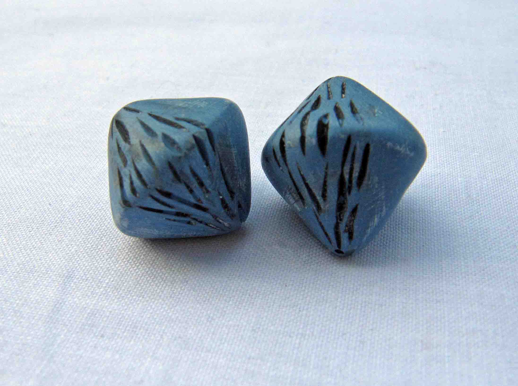 blue carved lanterns 1
