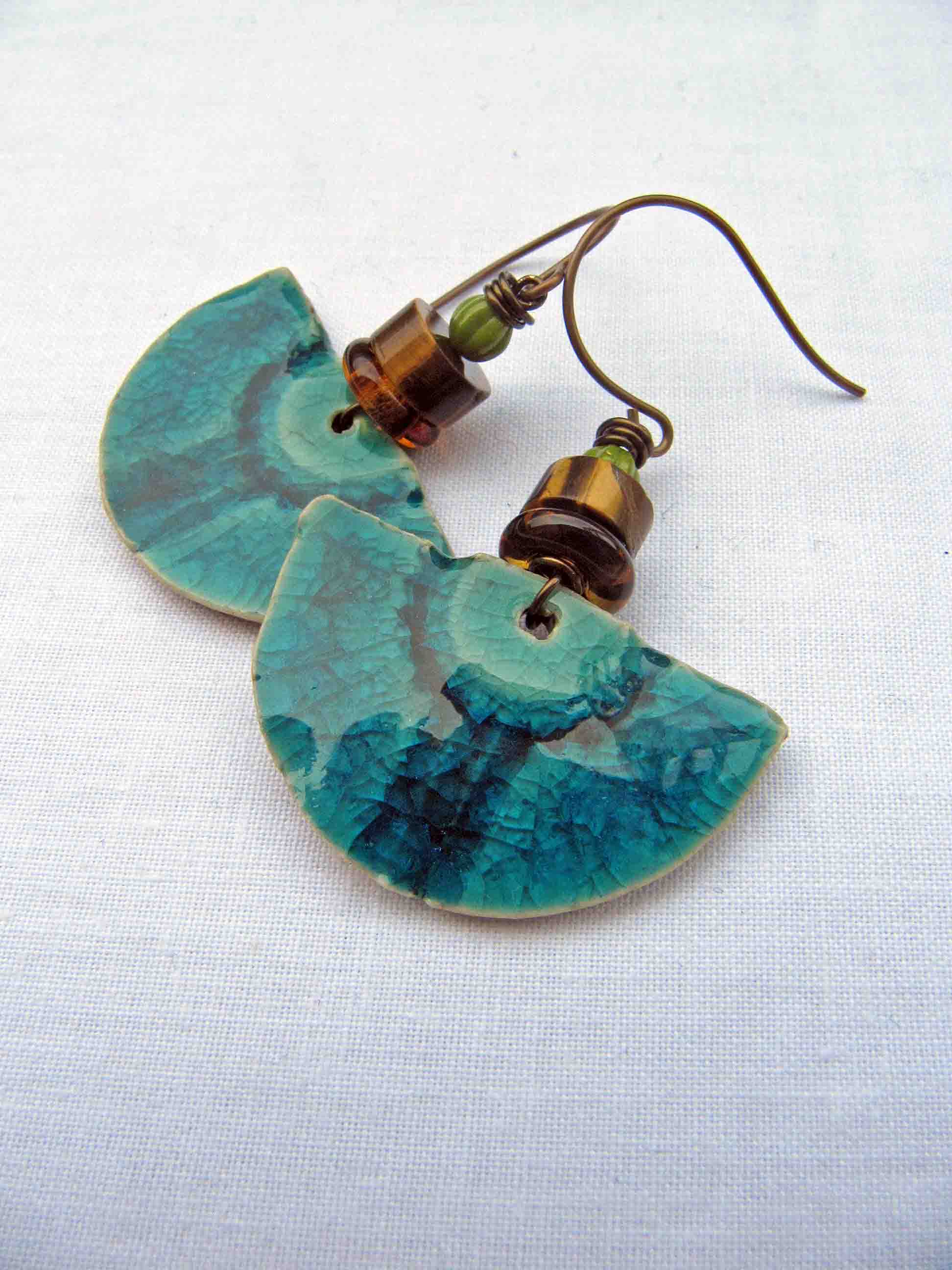 lagoon crescents