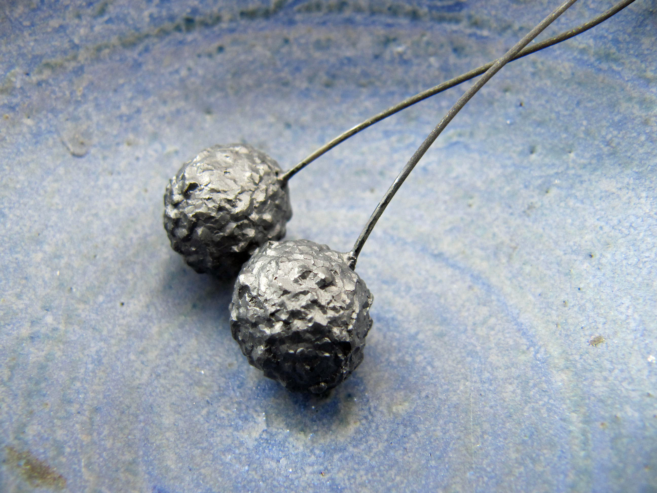 blister ball headpins 1