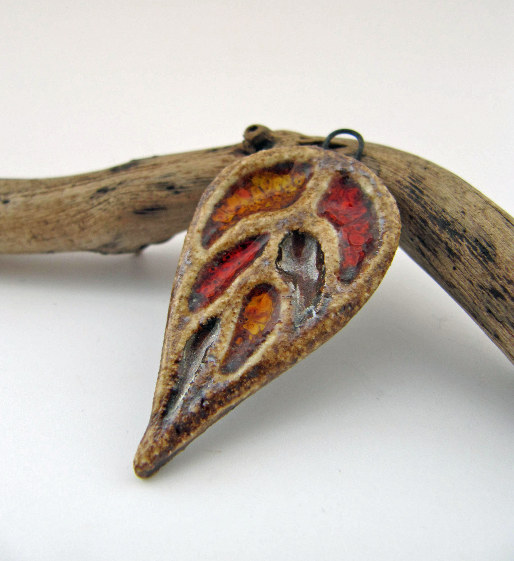 stained glass leaf pendant A