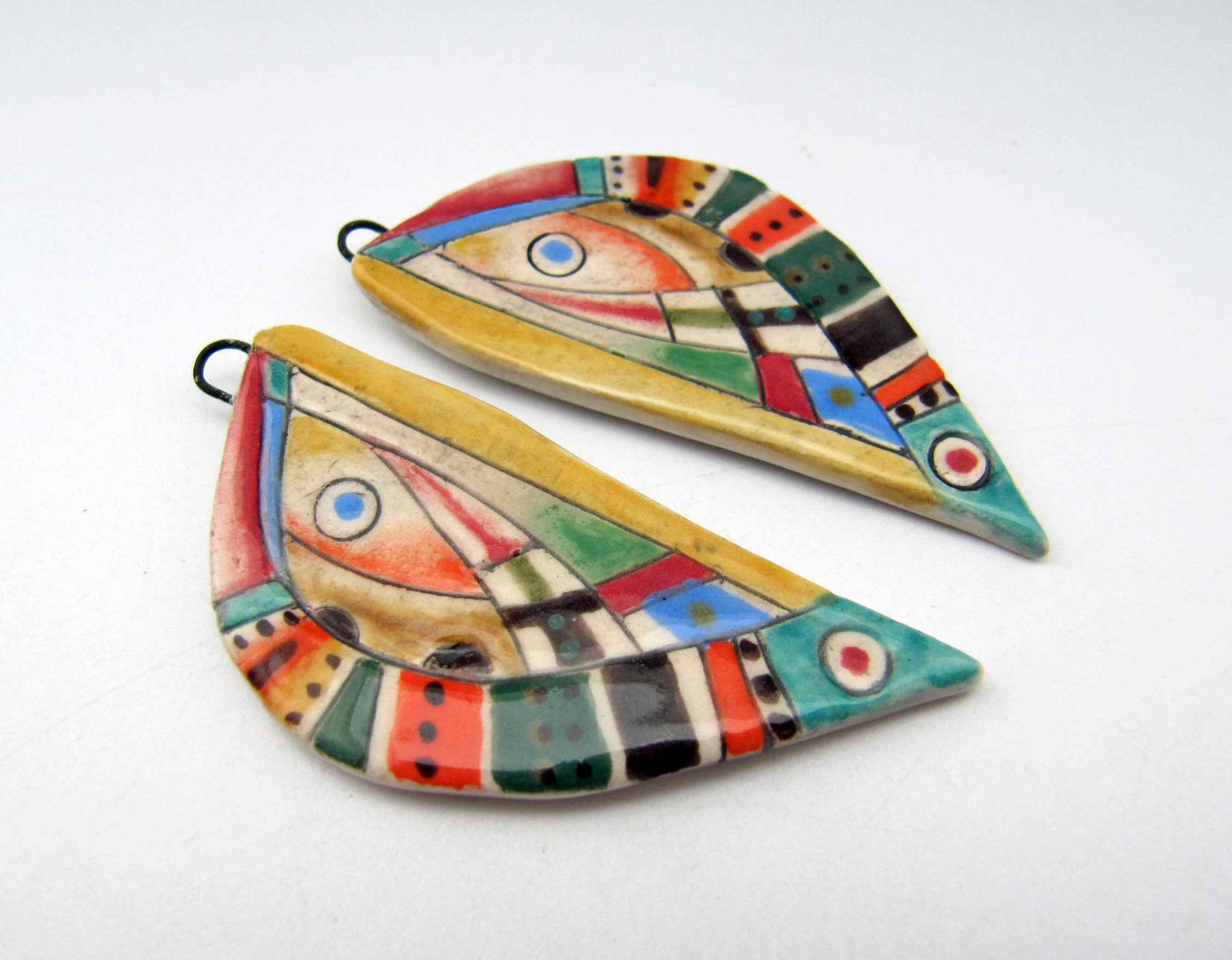 vibrant primaries moth wings